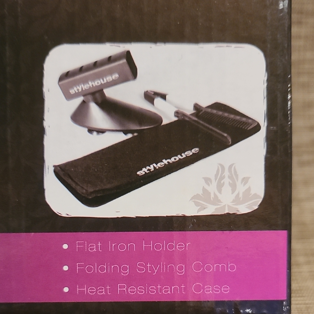 Stylehouse Flat Iron Holder Set